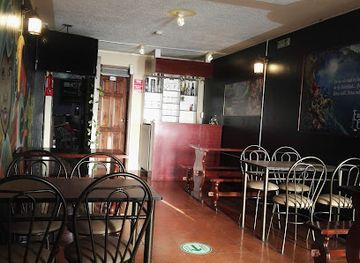 ecuador/cotopaxi-region/bar/las-moradas-bar-billar