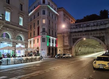 italy/rome/trevi/bar/8-e-1-2-cocktail-wine-bar