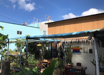 vietnam/con-dao-islands/bar/beach-house-restaurant-cocktails-con-dao