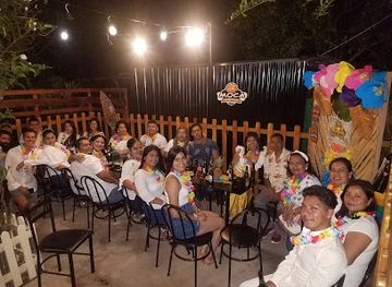 nicaragua/apoyo-lagoon/bar/moca-sport-bar