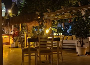 turkiye/antalya/lara/bar/canape-cafe-bistro