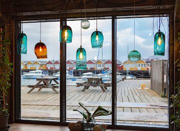 norway/nordland/bar/kjerringoy-bryggehotell