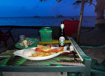 nicaragua/pearl-cays/bar/bar-beach-bar-vybz