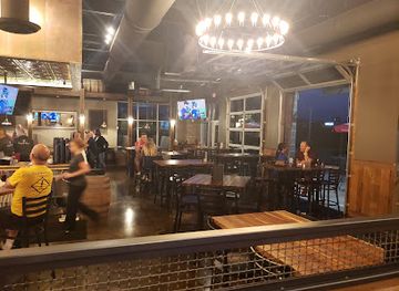 minnesota/minnesota-river-valley/bar/mccoys-copper-pint