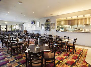 australia/northern-queensland/bar/smithfield-tavern