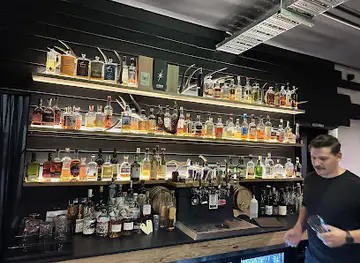 Cavanagh’s Whisky & Alehouse