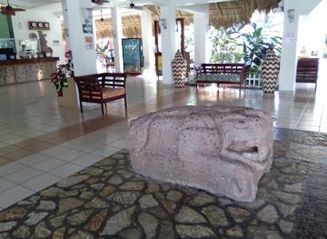 el-salvador/los-cobanos-beach/bar/restaurante-la-mar