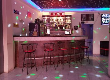 ecuador/western-lowlands/bar/lounge-bar-one-way