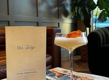 texas/east-texas/bar/the-judge-cocktail-bar