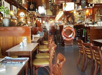 belgium/blankenberge/bar/t-kapiteintje