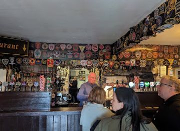 ireland/county-clare/bar/durty-nelly-s