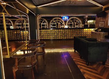 india/delhi/connaught-place/bar/station-bar