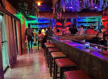 texas/gulf-coast/bar/coco-s-on-the-canal