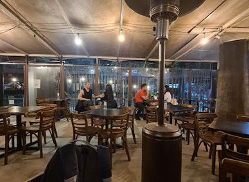 chile/metropolitan-region-of-santiago/bar/la-vinocracia