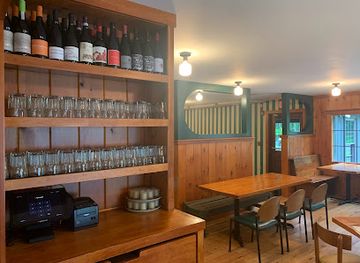 massachusetts/mount-greylock-state-reservation/bar/bluebird-co