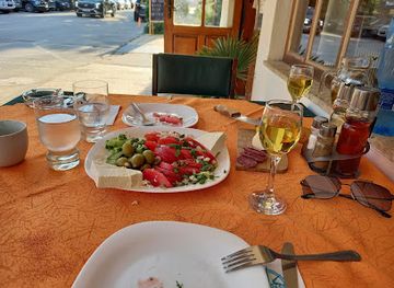 bulgaria/balchik/bar/compas