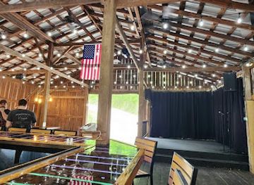 kentucky/natural-bridge-state-resort-park/bar/toad-s-barn-grill