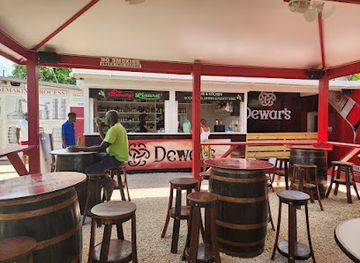 barbados/harrison-s-cave/bar/de-thirsty-lizard