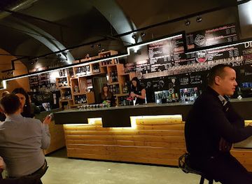 hungary/debrecen/bar/divino-wine-bar-and-store