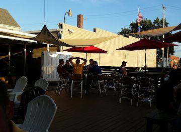 ohio/akron/bar/cocktails-akron