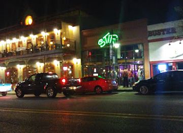 arkansas/fayetteville/bar/shotz-bar