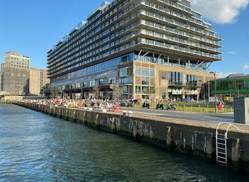 netherlands/rotterdam/kop-van-zuid/bar/soda-pop-shop