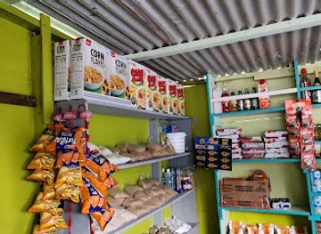 dominica/soufriere/bar/e-s-bar