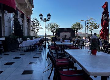Orient Bar