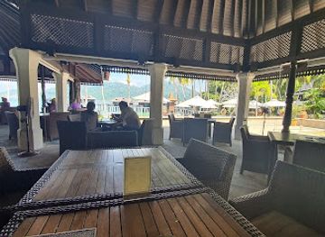 malaysia/pulau-pangkor/bar/royal-bay-beach-club