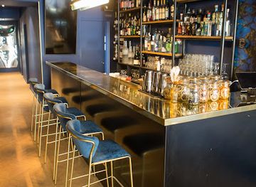 france/aix-en-provence/quartier-sextius-mirabeau/bar/back-to-bac-aix-en-provence