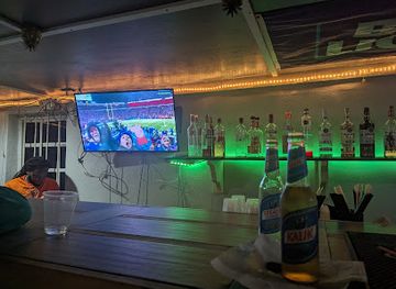 the-bahamas/eleuthera-island/bar/club-hideout71-sports-bar