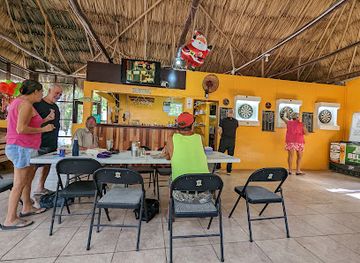 belize/corozal-town/bar/jahmundo-restaurant-sports-bar