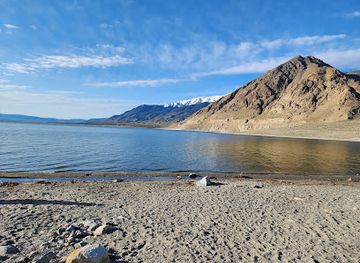 nevada/walker-lake/bar/walker-lake