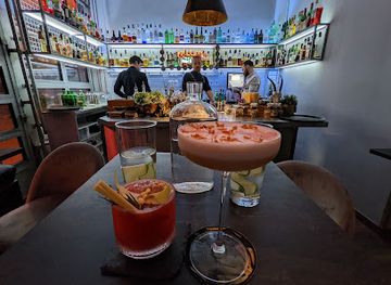 hungary/orseg-vendvidek/bar/warm-up-cocktail-bar