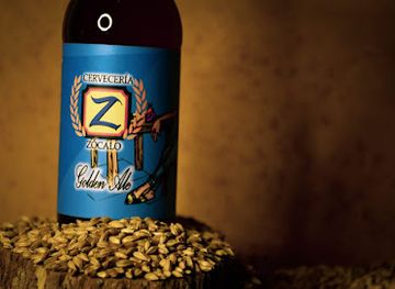 colombia/guatape/bar/cerveceria-zocalo