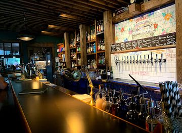 wisconsin/madison/bar/the-robin-room