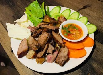 cambodia/battambang/sangkat-svay-por/bar/seven7a-minipub