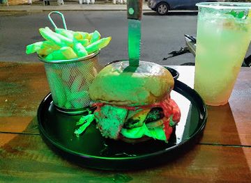 costa-rica/puntarenas/bar/area-51lounge