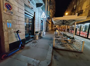 italy/turin/san-salvario/bar/korova-wine-bar-cocktail-bar