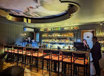 argentina/mendoza/bar/the-garnish-bar