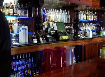 california/central-coast/bar/neil-s-lounge