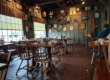 kentucky/mammoth-cave-national-park/bar/cracker-barrel-old-country-store