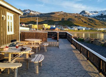 iceland/snaefellsnes-peninsula/bar/bjargarsteinn-mathus