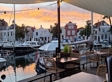 netherlands/zeeland/bar/wine-and-foodbar-mood