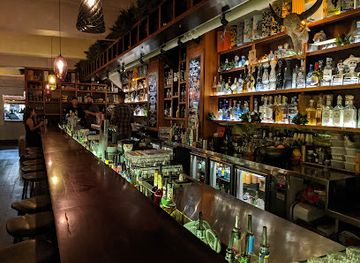 australia/eastern-victoria/bar/curtin-house