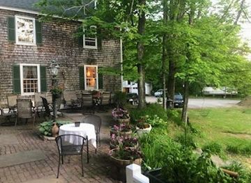 new-hampshire/lakes-region/bar/gilmanton-pub