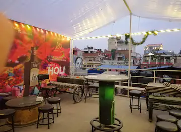The Bar Bar Black Sip