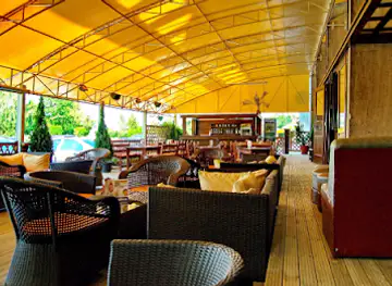 DEEP COCKTAIL BAR