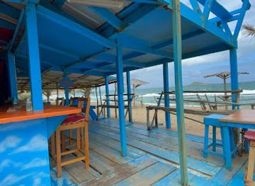 grenada/saint-patrick/bar/the-water-club-sports-bar-the-blue-bar
