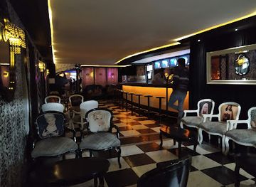 colombia/orinoquia/bar/theatron